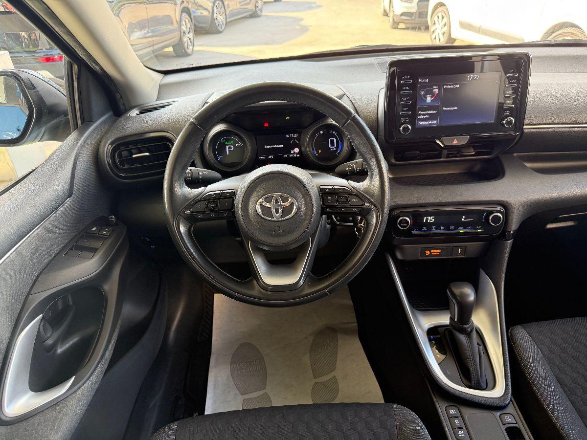 TOYOTA - Yaris 1.5h Active