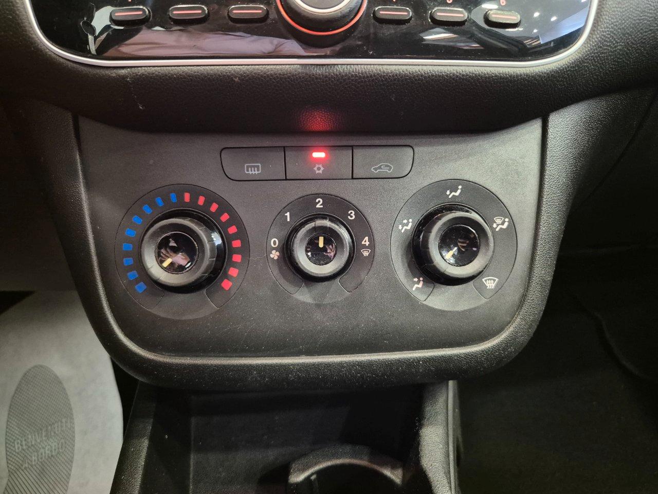 Fiat Punto 5p 1.3 mjt II 16v Lounge 75cv - PER COMMERCIANTI - NEOPATENTATI - UNIPROPRIETARIO - Bluetooth
