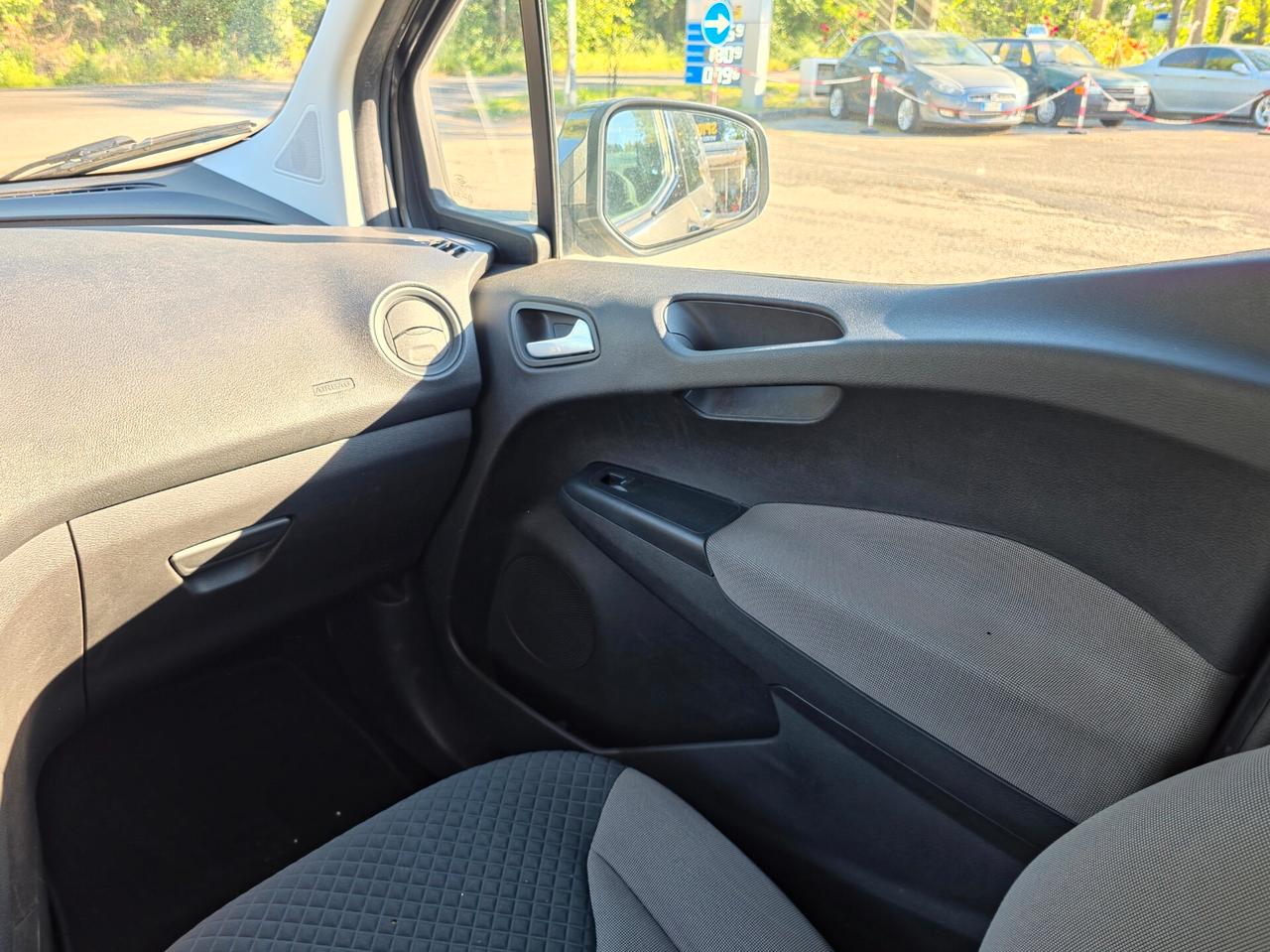 Ford Tourneo Courier 1.5 TDCI 75 CV Sport 2018-E6 Manuale NEO