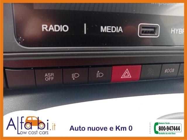 FIAT Panda 1.0 FireFly 70CV Hybrid Pandina (Cross Look)