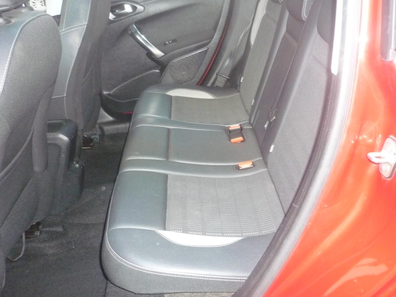 Peugeot 2008 PureTech 82 Allure