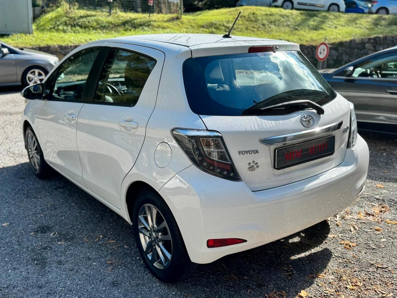 Toyota Yaris 1.0 5 porte Active GARANZIA 1 ANNO