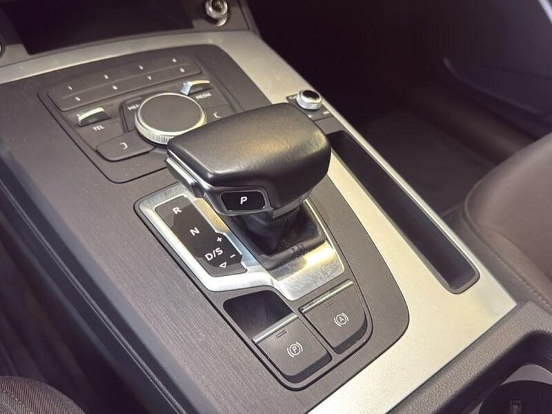 Audi Q5 35 TDI Business quattro S tronic