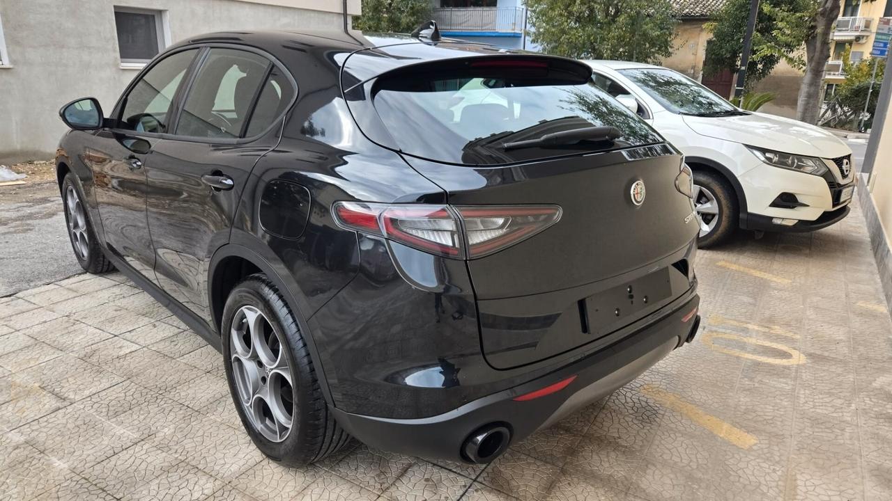 Alfa Romeo Stelvio 2.2 Turbodiesel 160 CV AT8 RWD Super