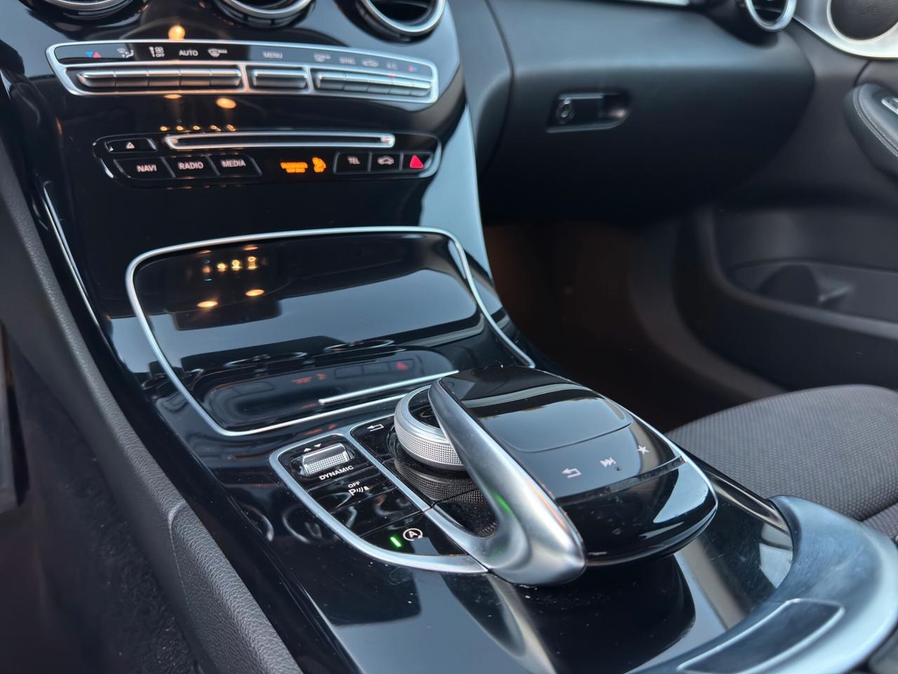 Mercedes-benz C 220 d Auto Premium