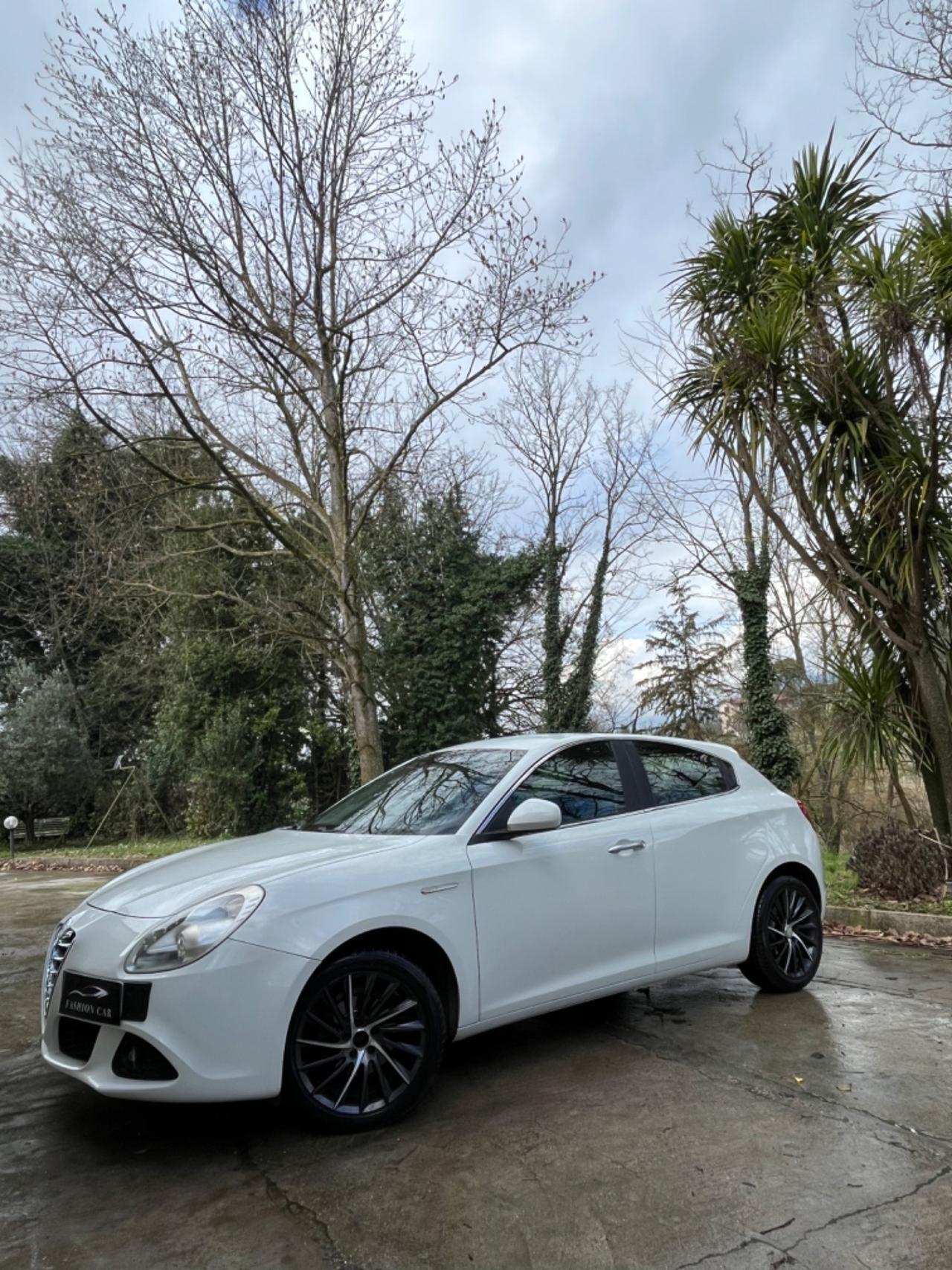 Alfa Romeo Giulietta 1.6 JTDm-2 105 CV Distinctive