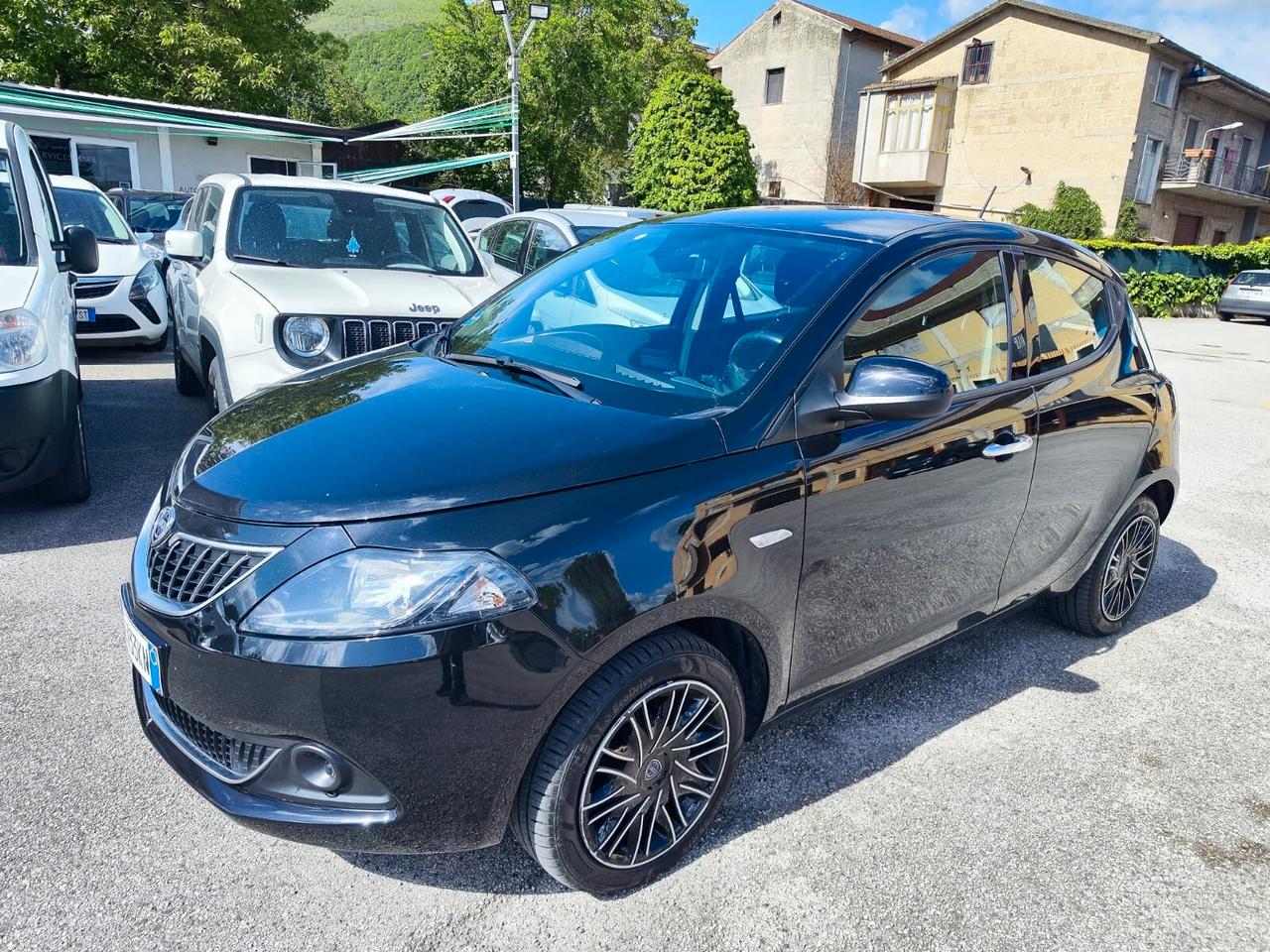 Lancia Ypsilon 1.0 FireFly 5 porte S&S Hybrid Gold