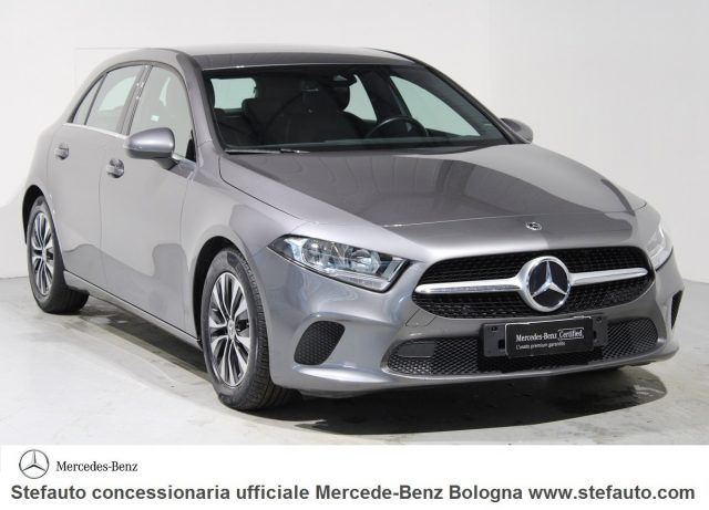 MERCEDES-BENZ A 180 d Auto Business Navi