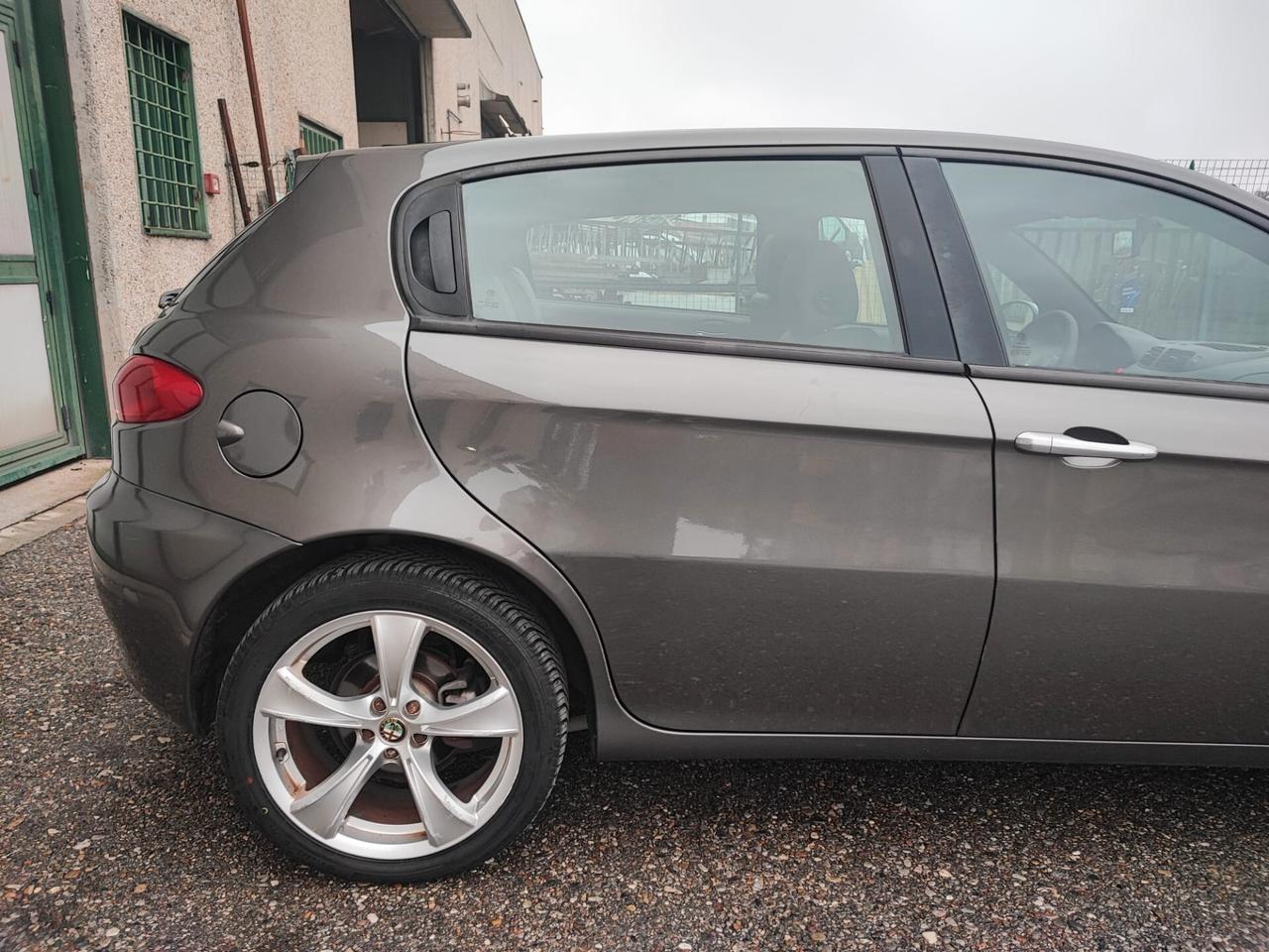 Alfa Romeo 147 Q2 UNICO PROPRIETARIO TORSEN 2008