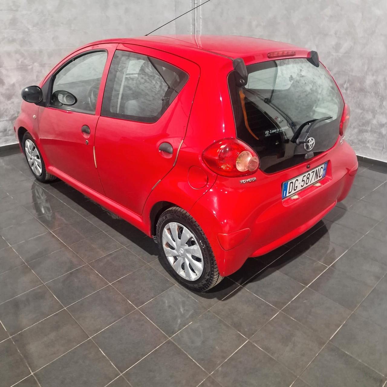 Toyota Aygo 1.0 12V VVT-i 5 porte