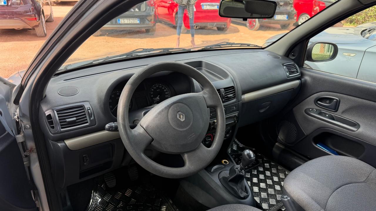 Renault Clio 1.2 cat 3 porte Confort Authentique