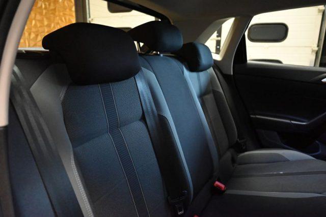 VOLKSWAGEN Polo Business 1.0 TGI 5p.R-LINE BMT NAVI PDC 16"CARPLAY