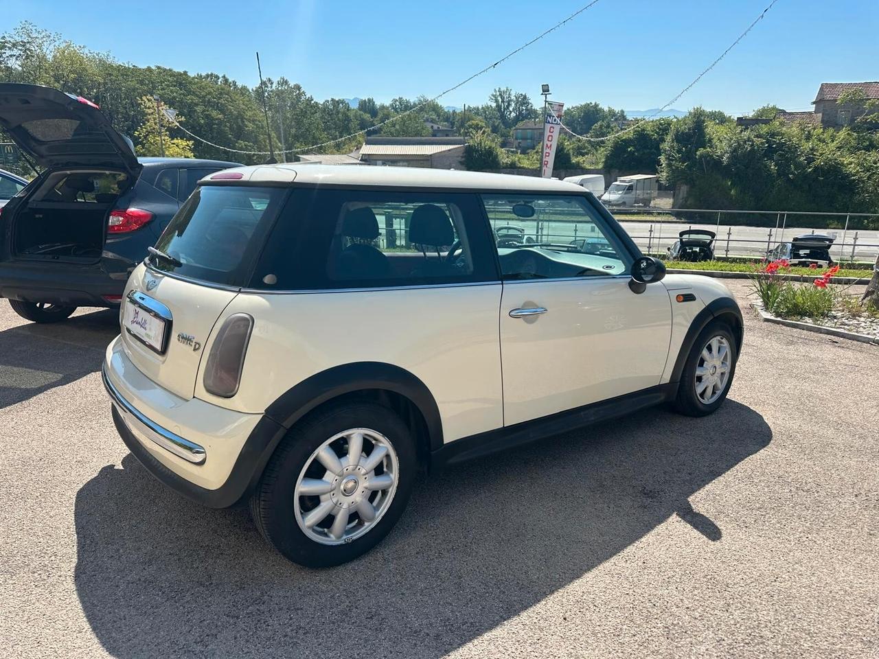 Mini Mini 1.4 tdi One D de luxe NEOPATENTATI