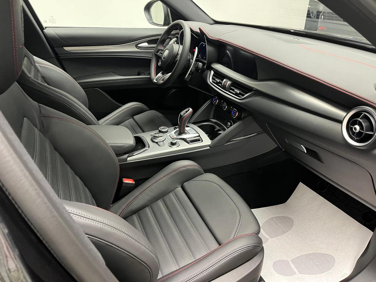 ALFA ROMEO Stelvio 2023 Stelvio 2.2 t Competizione Q4 210cv auto