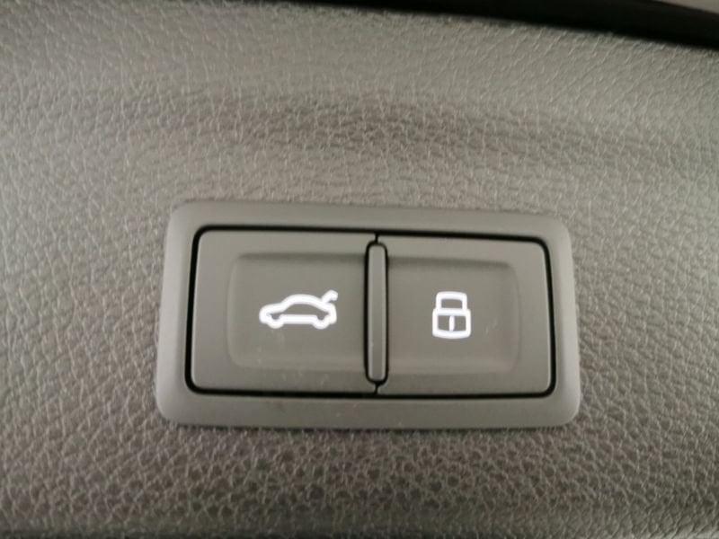 Audi Q3 45 2.0 tfsi Identity Black quattro 245cv s-tronic