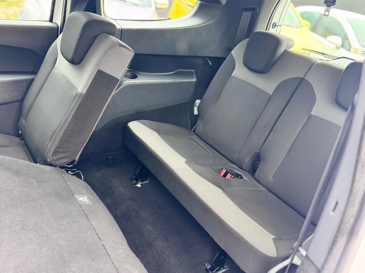 Dacia Lodgy 1.6 Benzina 7 posti 78.000km 2017