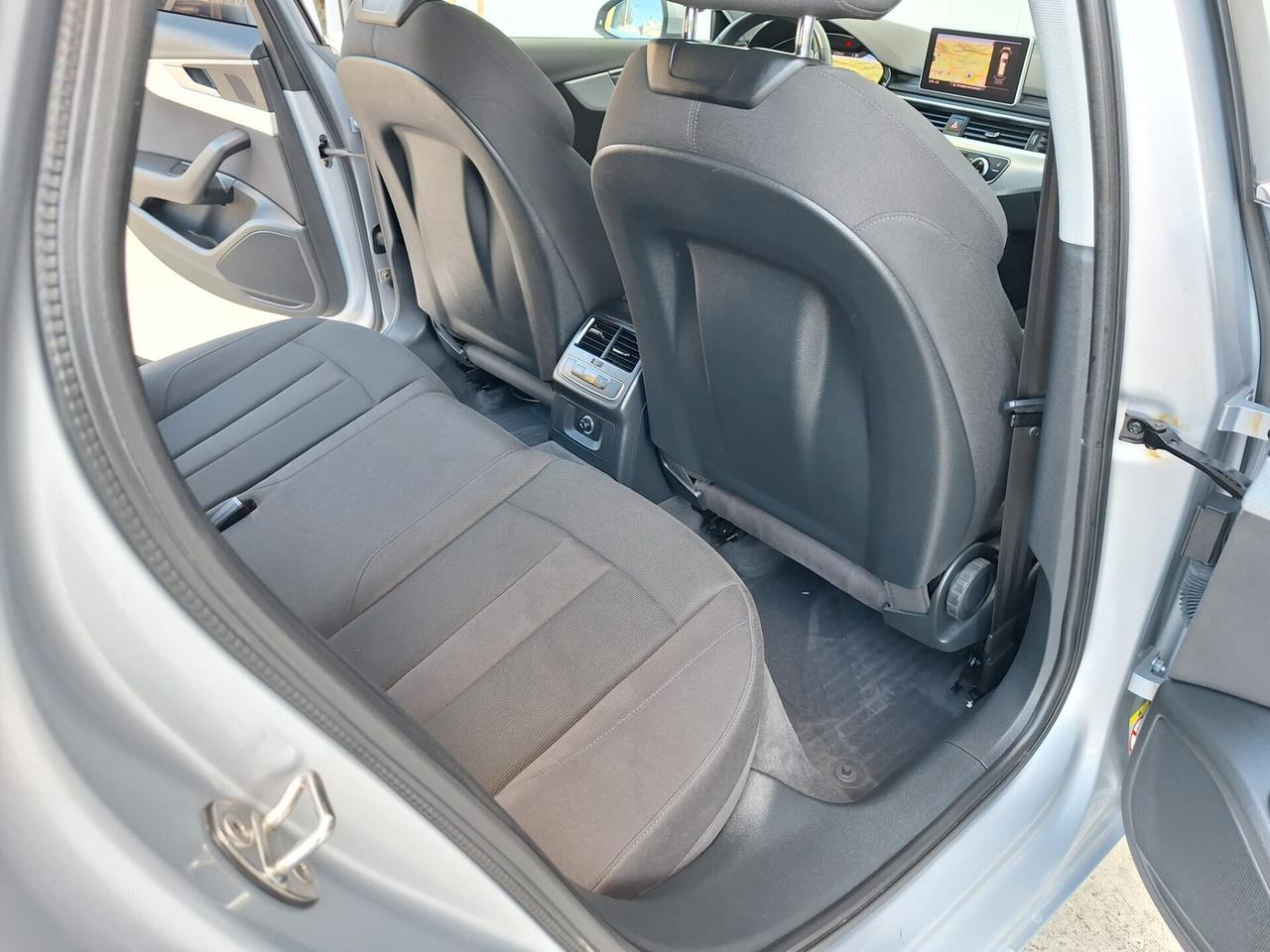 Audi A4 Avant 2.0 TDI 150 CV ultra Business Sport