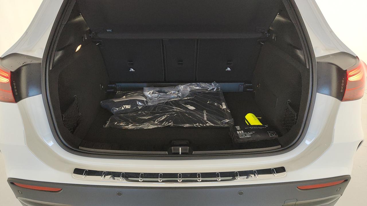 Mercedes-Benz GLA 200 d Automatic 4MATIC