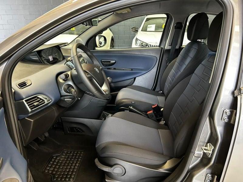 Lancia Ypsilon 1.0 FireFly 5 porte S&S Hybrid Platino - PROMO SIRONIAUTO+