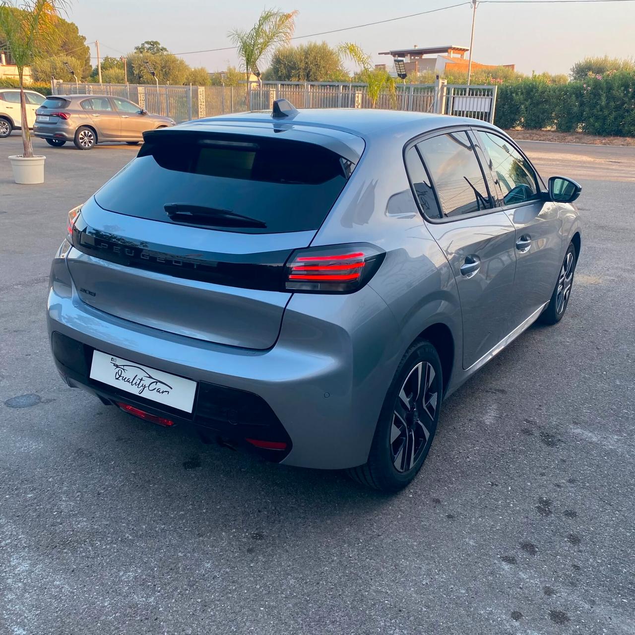 Peugeot 208 1.2 PURETECH ALLURE S&S 100CV