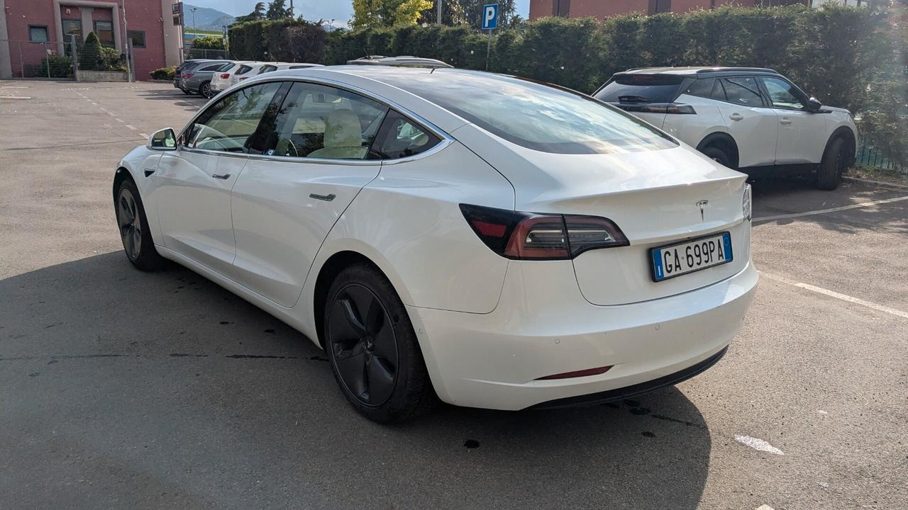 Tesla Model 3 Model 3 Standard RWD Plus