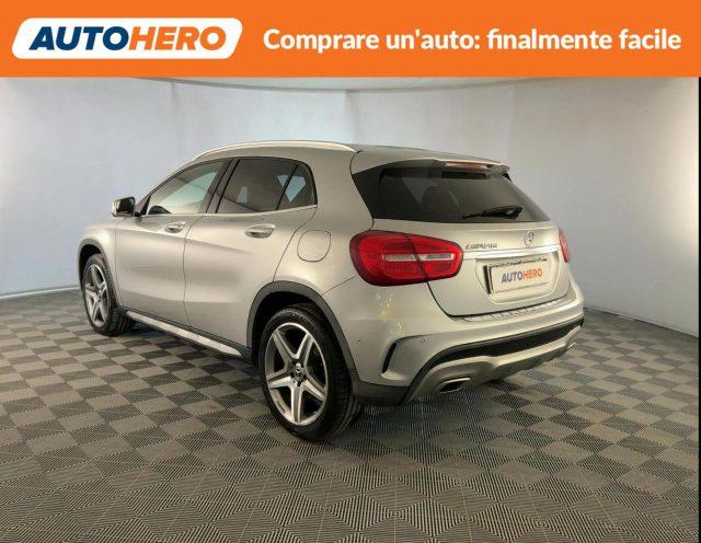 MERCEDES-BENZ GLA 200 d Automatic 4Matic Premium