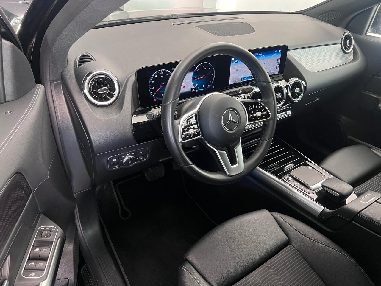 Mercedes-benz GLA 180 d 115cv Sport Plus auto NIGHT VIRTUAL/LED/18; PERFETTA