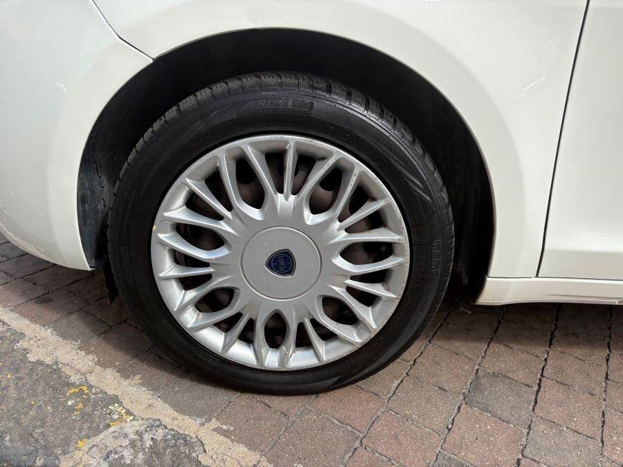 LANCIA YPSILON 1.2 ECOCHIC GPL CERTIFICATA PERFETT