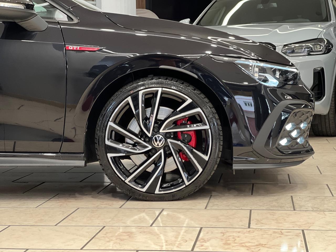 Volkswagen Golf GTI 2.0 TSI DSG