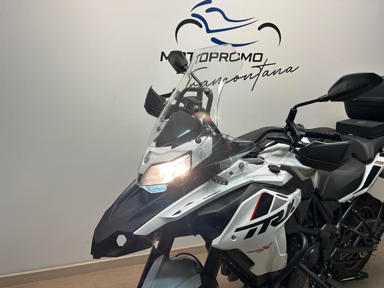 BENELLI TRK 502 X TRK502X + SET 3 VALIGE 2024