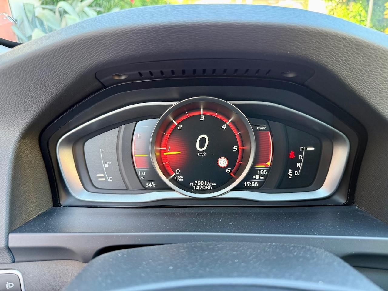 Volvo V60 Cross Country D4 Geartronic Business