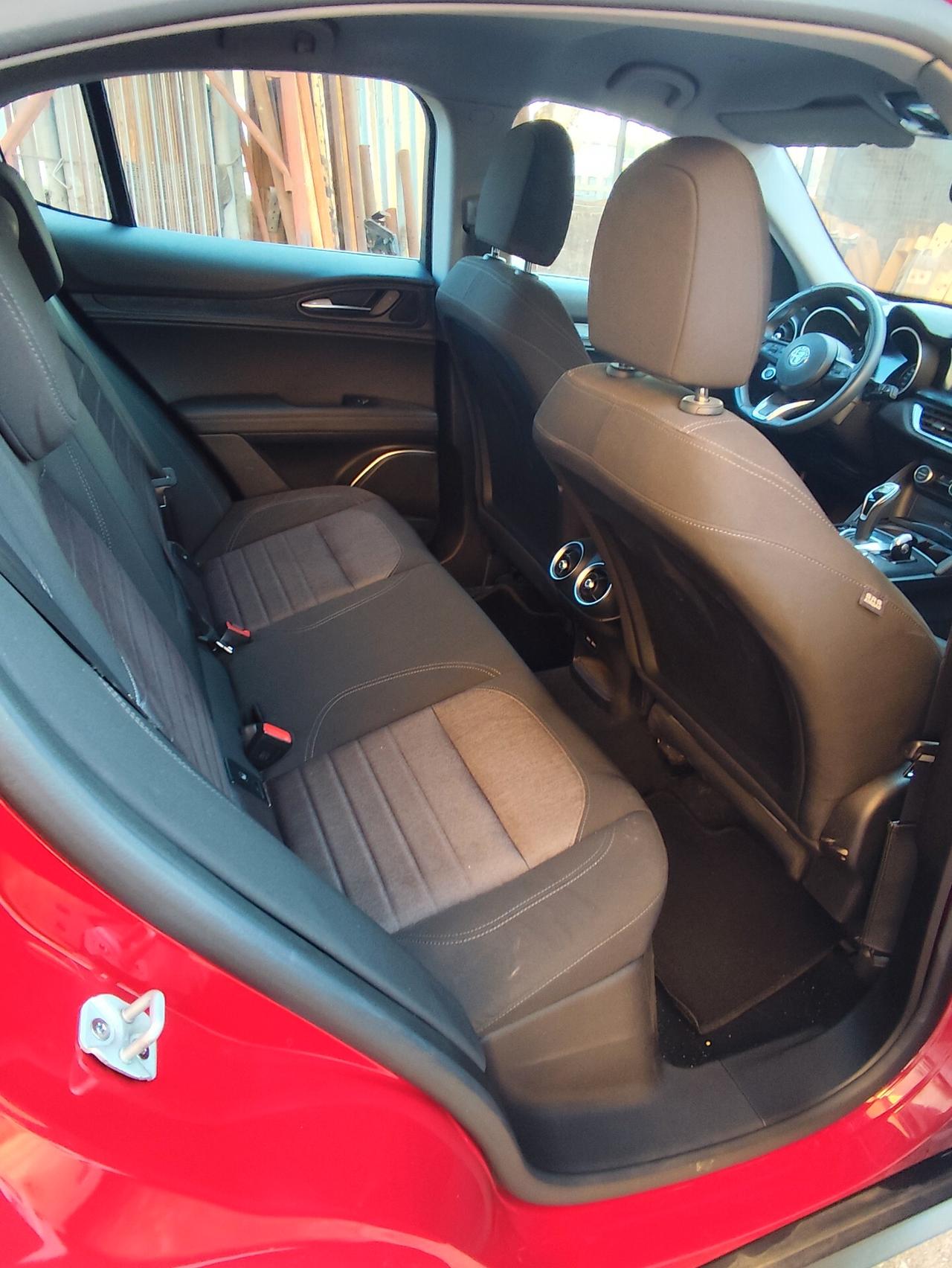 Alfa Romeo Stelvio 2.2 Turbodiesel 160 CV AT8 RWD Business