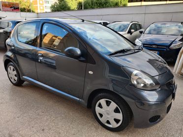 Toyota Aygo 1.0 Benzina 5 porte 2010