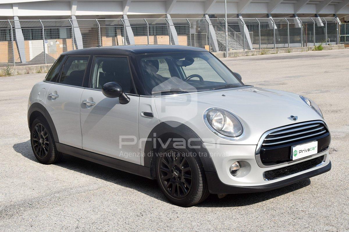 MINI Mini 1.5 Cooper D Business 5 porte