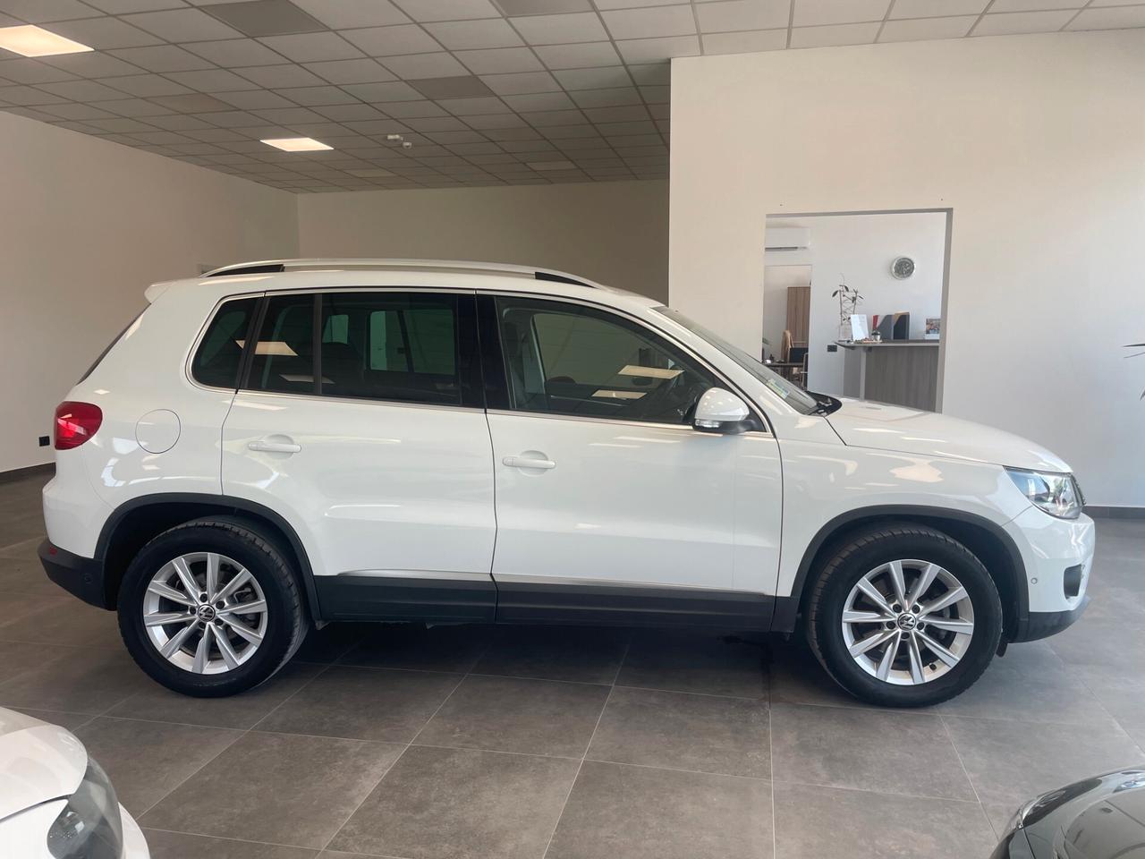 Volkswagen Tiguan 2.0 TDI 140 CV Sport BlueMot. Tech.