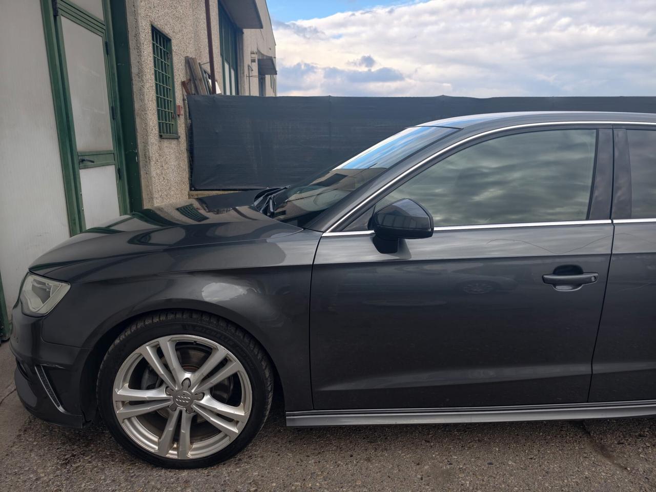 Audi A3 2.0 TDI 184 CV QUATTRO SLINE NON TRATTABILE