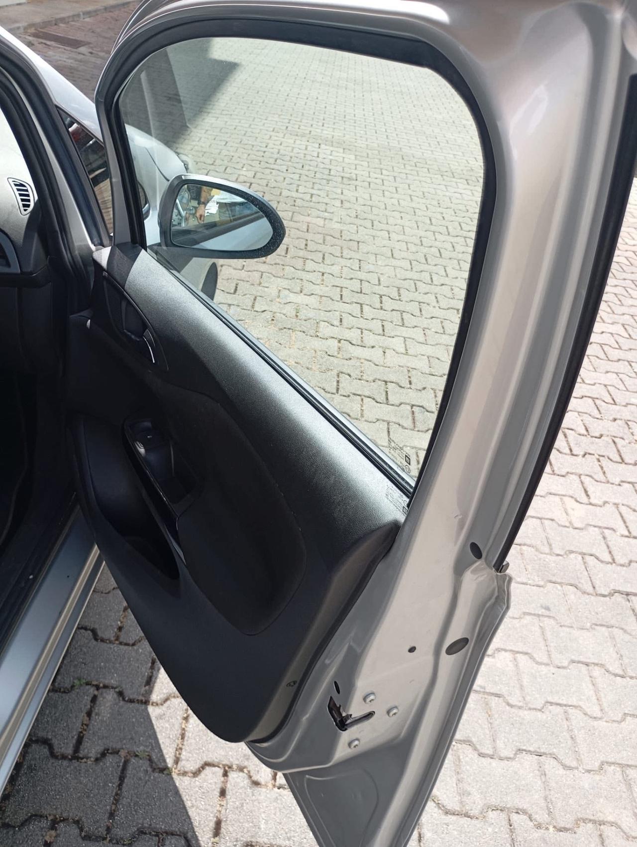 Opel Corsa 1.4 90CV GPL Tech 5 porte Advance