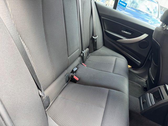 BMW 320 i Touring Business aut.