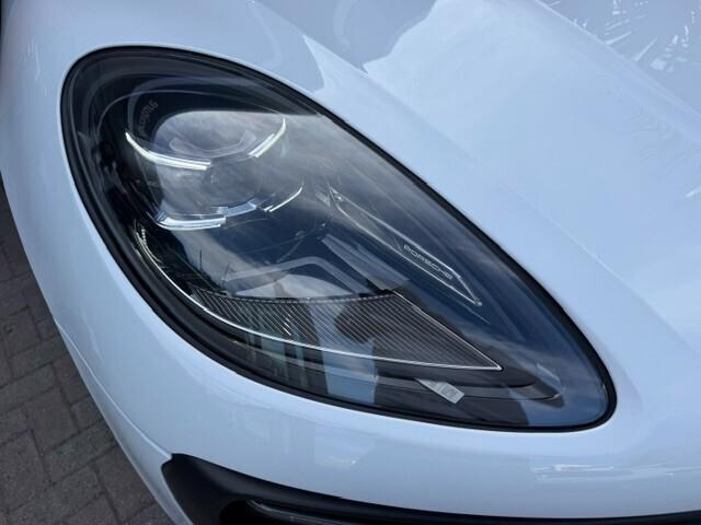 Porsche Macan 2.0 T 265CV