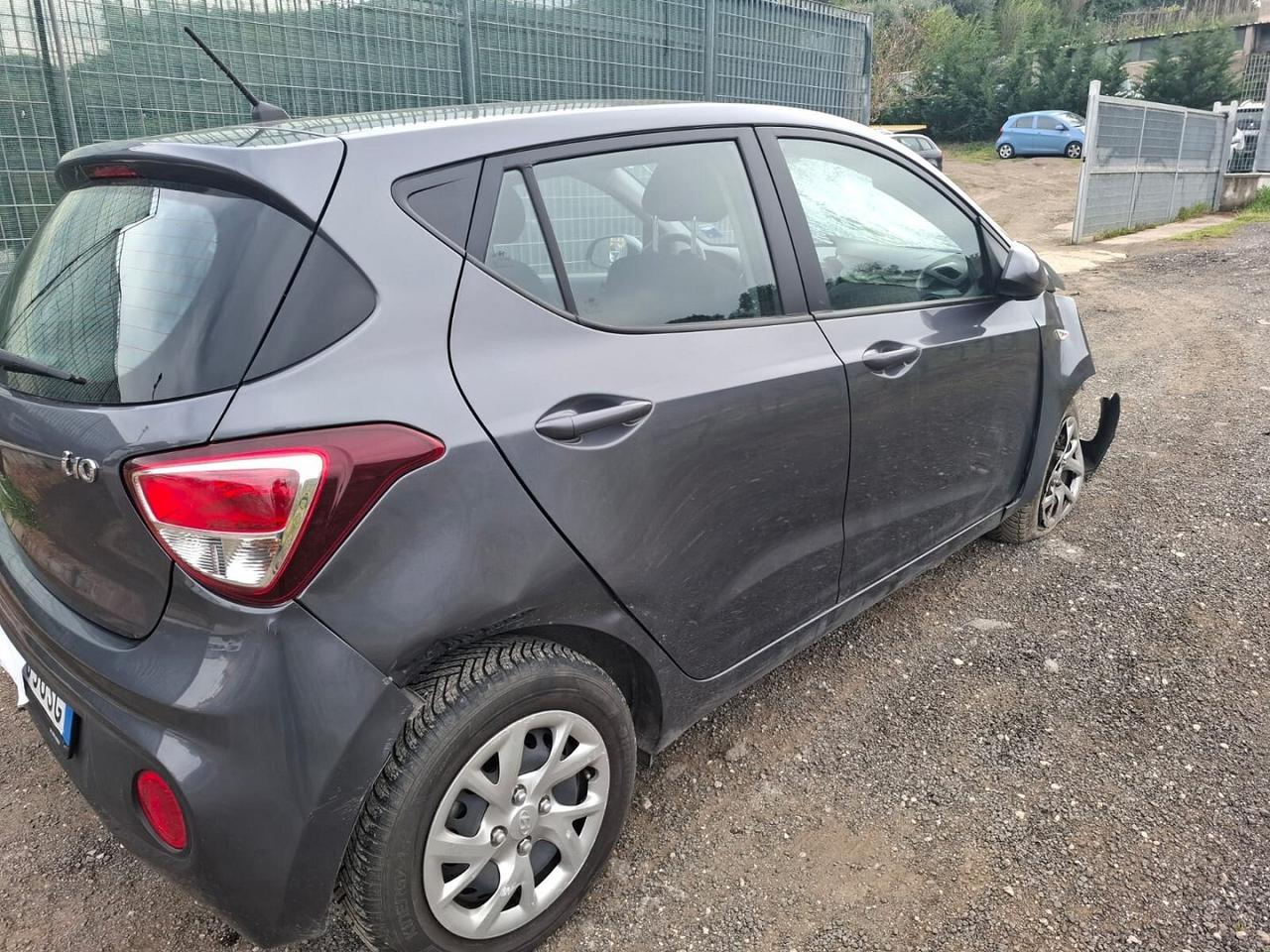 HYUNDAI I10 MPI STYLE 2017 SINISTRATA MARCIANTE