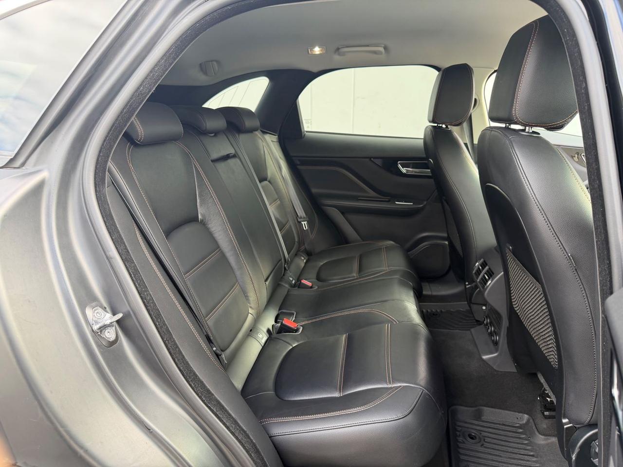 Jaguar F-Pace 2.0 20d Turbo Prestige #10220