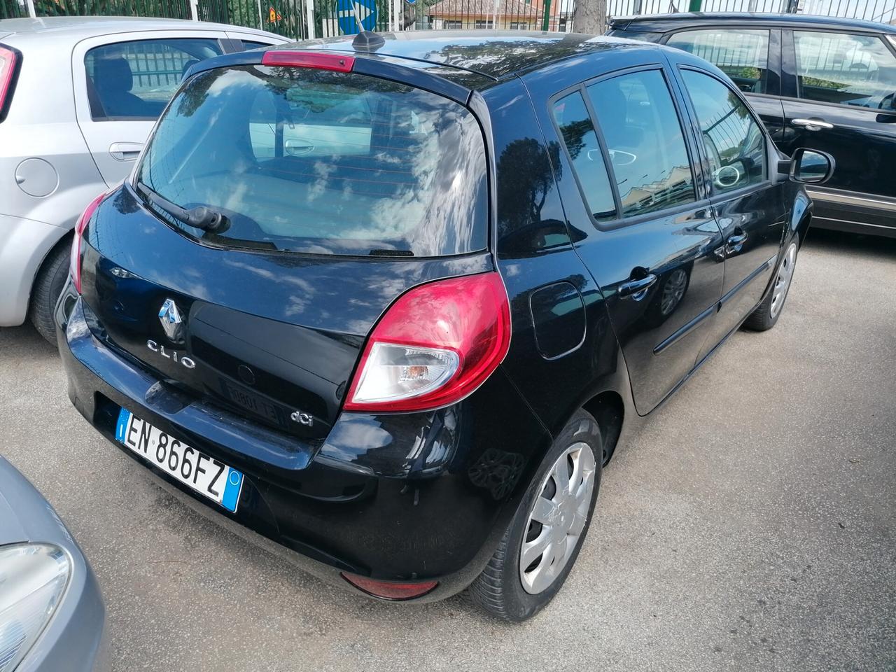 Renault Clio 1.5 dCi 75CV Dynamique 2012