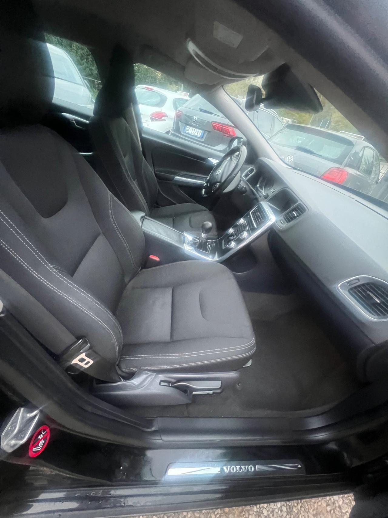 Volvo V60 D2 1.6 Kinetic