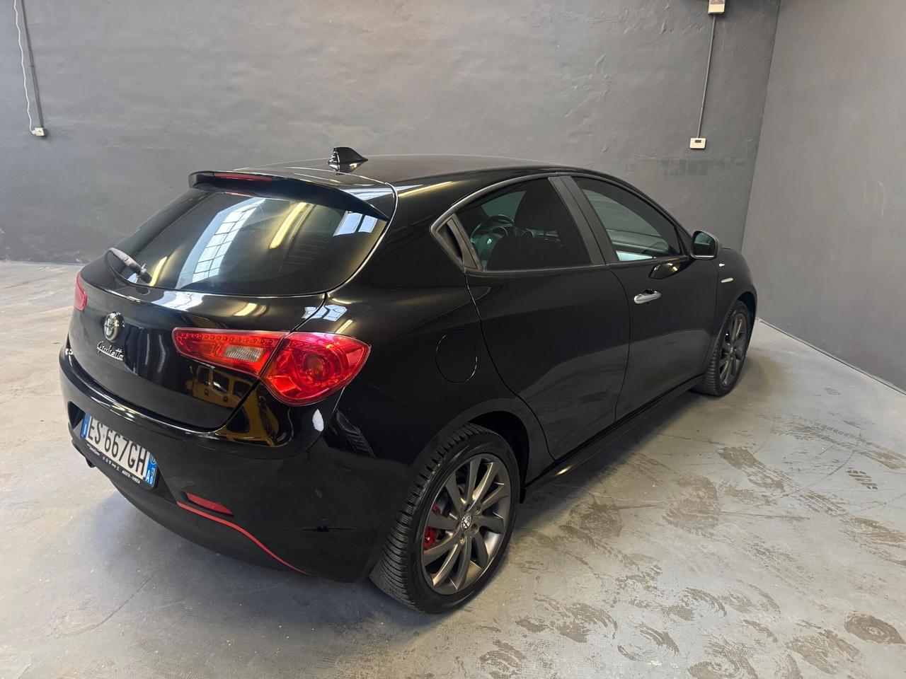 Alfa Romeo Giulietta 1.6 JTDm-2 105 CV Distinctive
