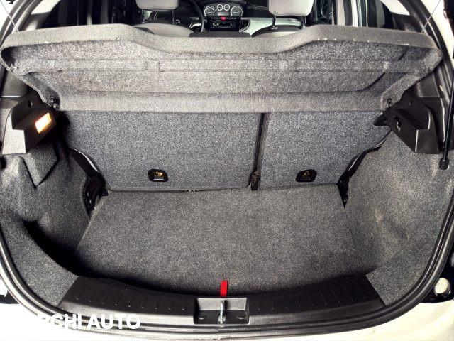 LANCIA Ypsilon 1.2 69 CV 5 porte Silver