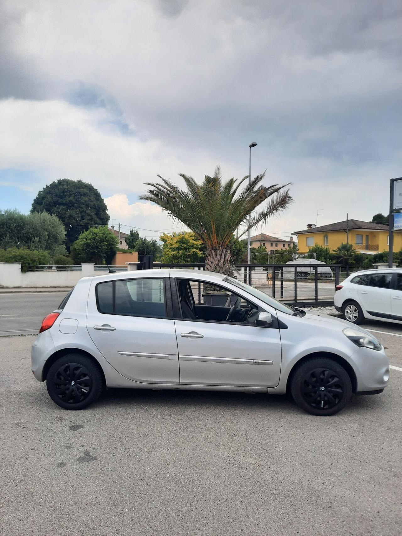 Renault Clio 1.5 dCi 65CV 5 porte OK NEOPATENTATI