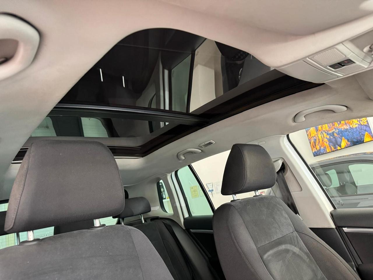 Volkswagen Tiguan / 2.0cc 140 CV / Diesel / Tetto /119000 km