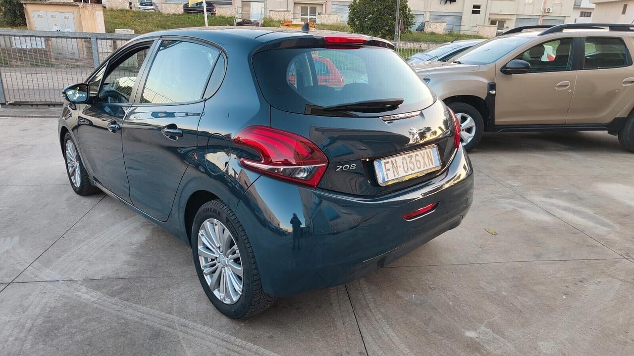 Peugeot 208 BlueHDi 75 5 porte Touch