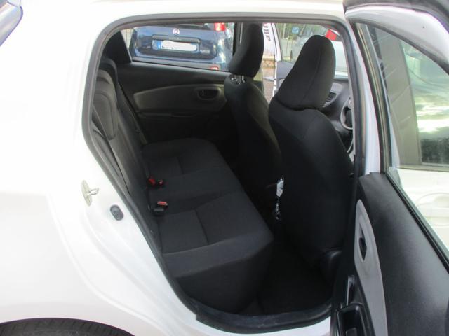 TOYOTA Yaris 1.0 72 CV 5 porte Cool