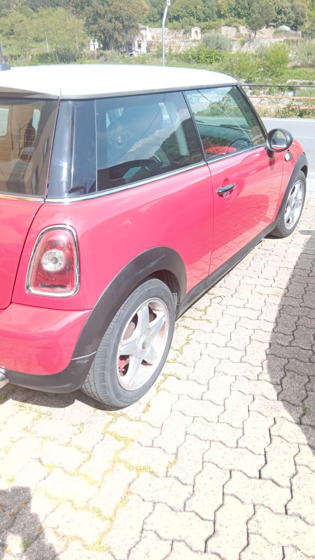 Mini 1.4 16V One Chili